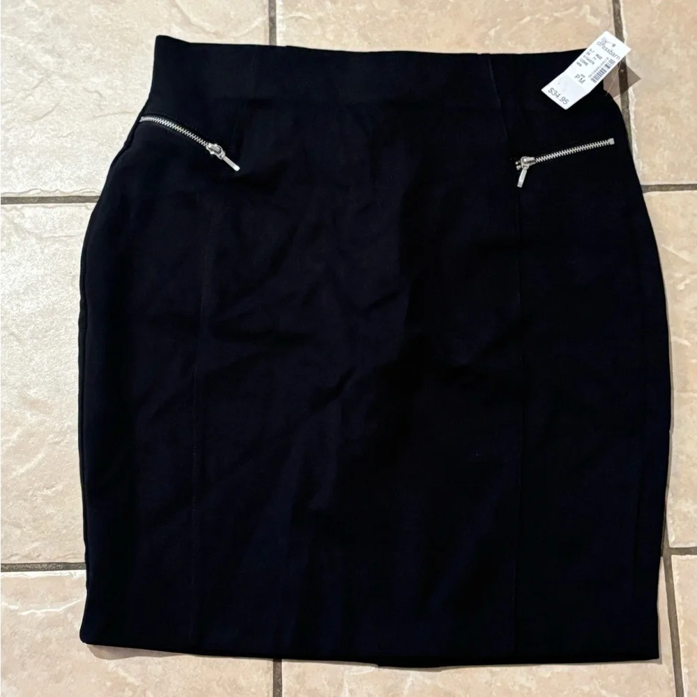 Elegant Black‎ Skirt with Zipper Accents-NWT